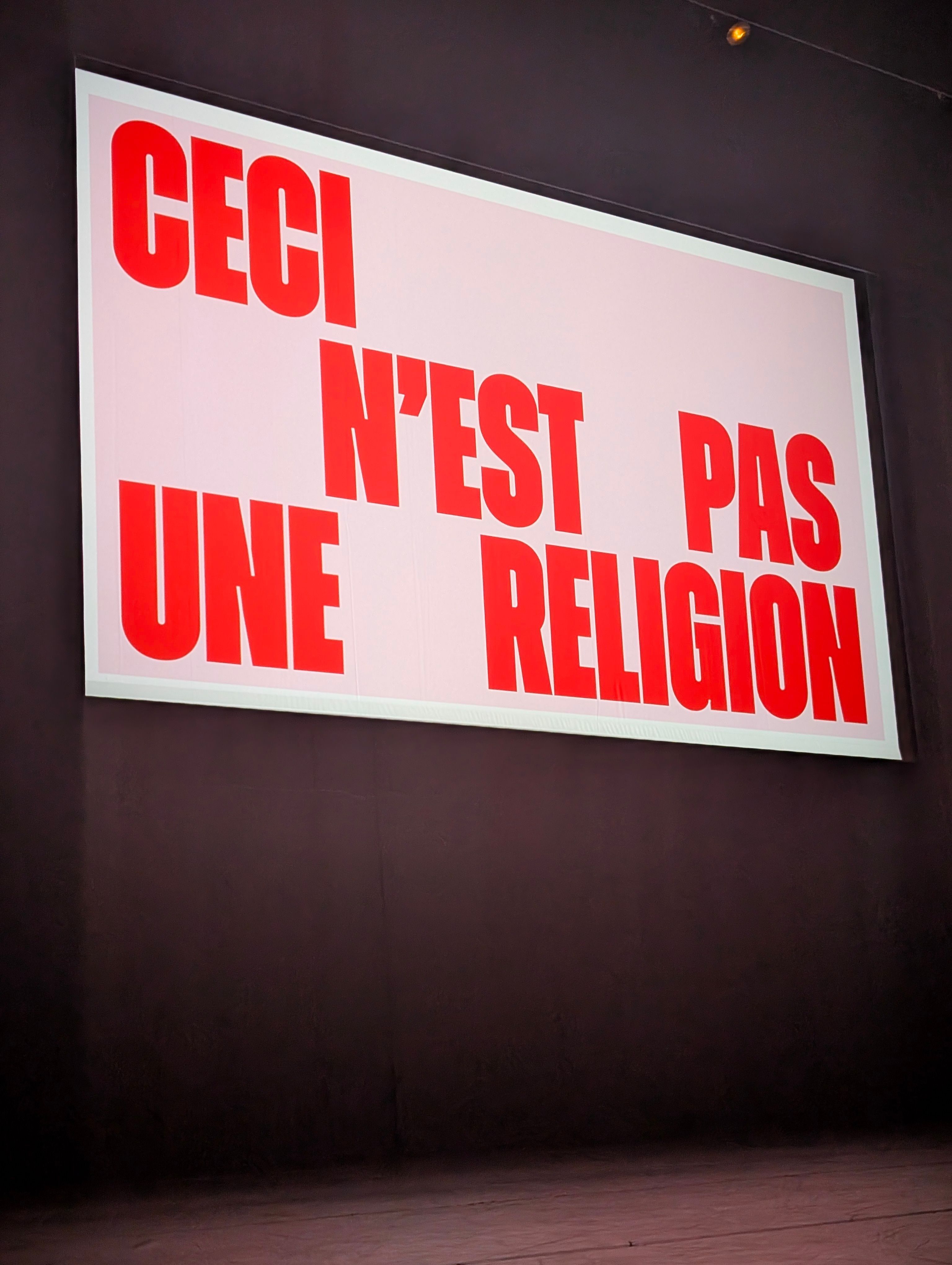 ceci n'est pas une religion titre