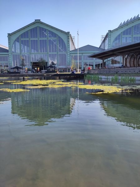 Vue sur la gare maritime 