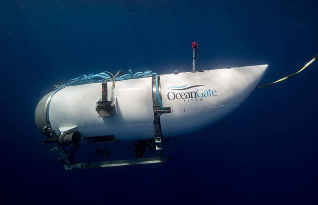 Moyens colossaux pour sauver des touristes du titanic 